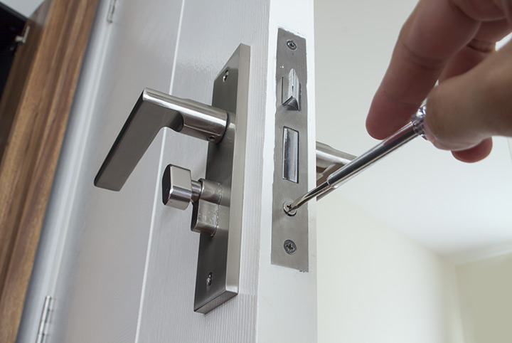 Our local locksmiths are able to repair and install door locks for properties in Palmers Green and the local area.